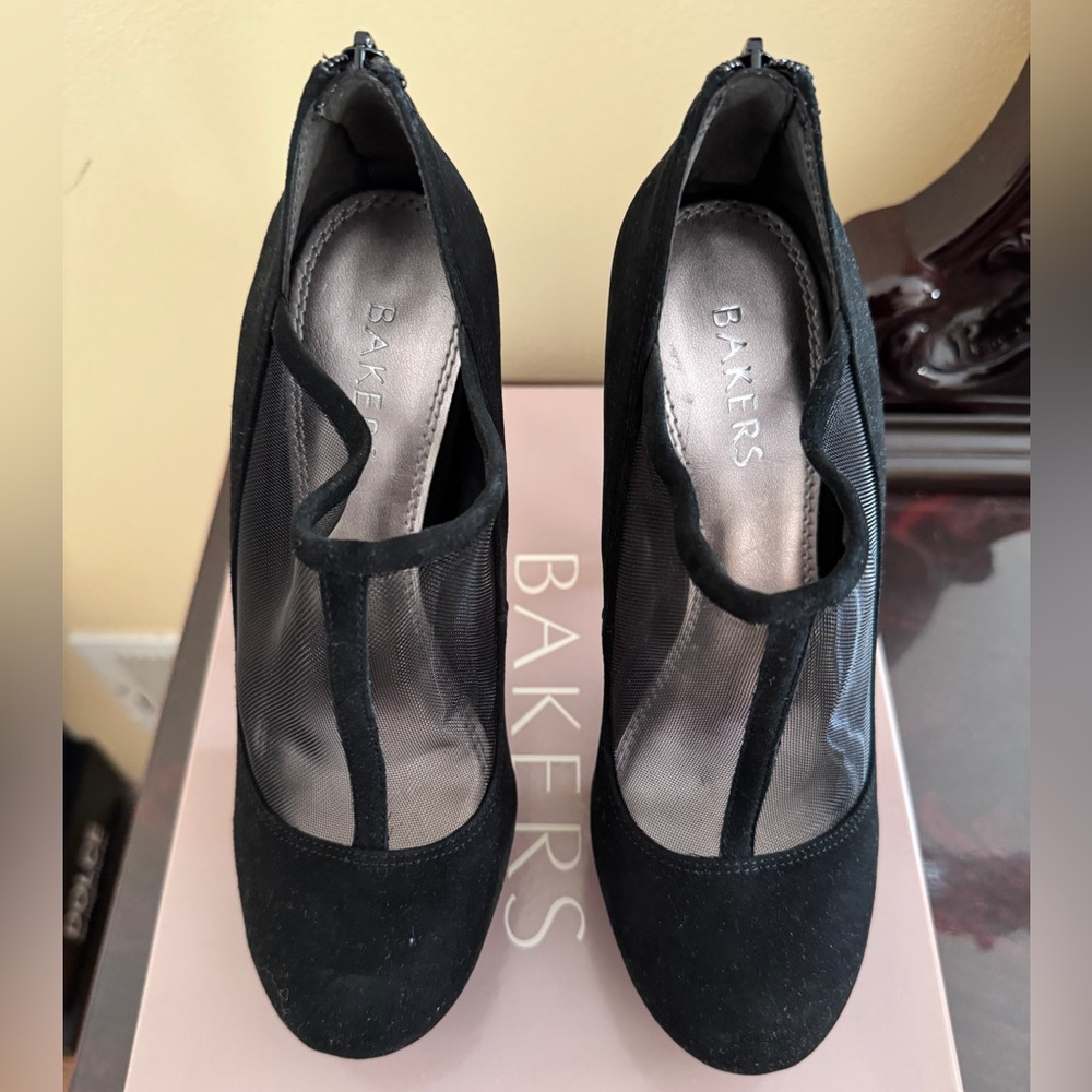 Bakers Black Heels Elegant and Chic